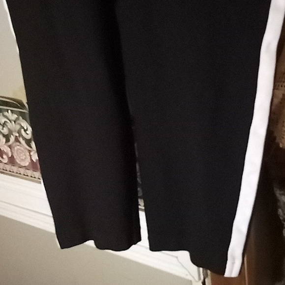 Torrid Capri pants size 2X - Picture 6 of 10